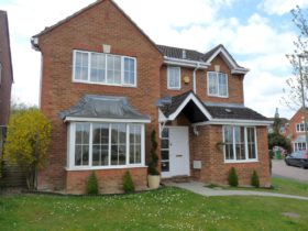 4 bedroom Detached t...